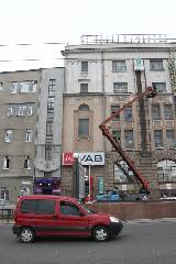 В Харькове демонтировали самый градусник-гигант